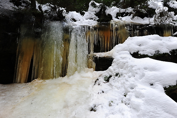 포토 JPG 해외이미지 계절 벽 백그라운드 겨울 오렌지 자연 추상 풍경 사람없음 야외 물 파란색 냉동 얼음 폭포 추위 흰색 크리스탈 북극 빙하 서리 고드름 눈내림 해외202004 해외포토 자연요소 컬러 무늬 과일 눈_날씨 광석 극지방 생태계 파일형식 이미지허브