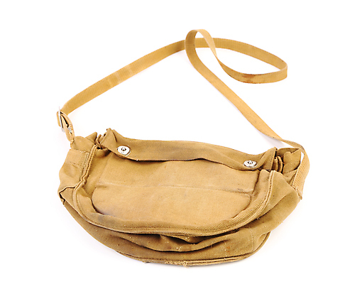 포토 JPG 해외이미지 가방 사람없음 장비 총 수확 역사 컨테이너 복고 전쟁 러시아 캔버스 육군 병정 애국심 총알 고립 소비에트 옛날 해외202004 해외포토 잡화 유럽 산업 무기 농업 군대 파일형식 이미지허브