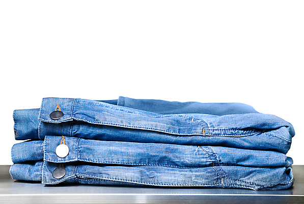 포토 JPG 해외이미지 모델 드레스 옷 남자 비즈니스 선반 사람없음 내부 파란색 컬러풀 유행 판매 상점 흰색 청바지 직물 센터 시장 구매 디자이너 쇼핑몰 스웨터 상업 부드러움 소매 매각 전문 스타일 해외202004 해외포토 직업 컬러 가구 상의 바지 사람 쇼핑 감각 파일형식 이미지허브