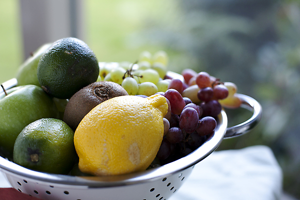 포토 JPG 해외이미지 음식 과일 포도 건강 키위 사람없음 신선 사발 사과 레몬 날것 라임 해외202004 해외포토 사기그릇 파일형식 이미지허브