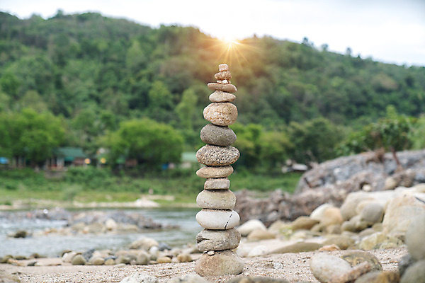 포토 JPG 해외이미지 라이프스타일 여자 선 바다 포즈 백그라운드 요가 자연 하늘 휴식 건강 사람 사람없음 파란색 운동 쌓기 평화 스파 일몰 조약돌 바위 흰색 무게 정상 몸무게 작음 심볼 명상 눈금 해외202004 해외포토 웰빙 컬러 컨셉 모션 생활 노을 돌_바위 크기 생태계 파일형식 이미지허브