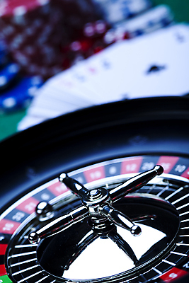 포토 JPG 해외이미지 실내 사람없음 아웃포커스 트럼프 도박 카지노 룰렛 겜블 해외202004 해외포토 촬영기법 내부 놀이용품 게임 파일형식 이미지허브