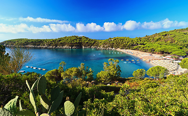 포토 JPG 해외이미지 유럽 모래 바다 섬 여행 자연 하늘 휴가 휴식 풍경 사람없음 물 여름 파란색 마을 맑음 이탈리아 만 투명 지중해 토스카나 해외202004 해외포토 자연요소 계절 나라 컬러 컨셉 날씨 생태계 파일형식 이미지허브