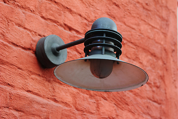 포토 JPG 해외이미지 가로등 조명 사람없음 빨간색 시골 램프 해외202004 해외포토 공공시설 컬러 파일형식 이미지허브