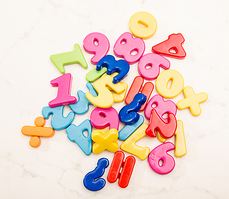 포토 JPG 해외이미지 교육 조각 백그라운드 컨셉 학교 놀이 수치 사람없음 컬러풀 장난감 숫자 유치원 게임 수학 가르침 계산 플라스틱 덧셈 심볼 오브젝트 질서 진행 개발 기본 초보 카운트 해외202004 해외포토 문자 컬러 교과목 재질 그래프 예절 파일형식 이미지허브
