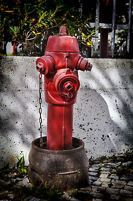 포토 JPG 해외이미지 산업 도로 불 사람없음 빨간색 금속 긴급 도시 구출 떨어짐 보호 위험 소방관 오브젝트 수도꼭지 예방 보안 호스 엔진 일반 소화전 압력 옛날 철강 해외202004 해외포토 자연요소 길 컬러 컨셉 교통시설 재질 안전 도움 안전장비 구조원 소방 파일형식 이미지허브