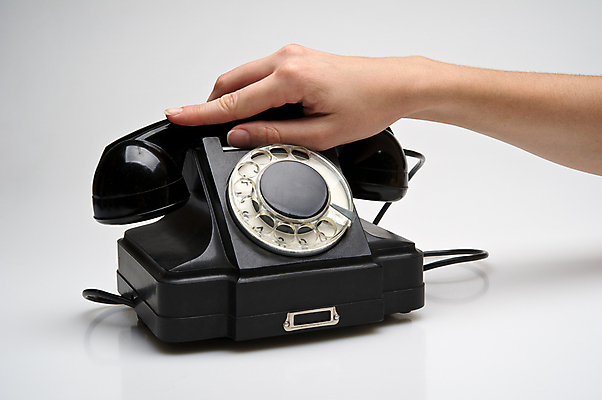 포토 JPG 해외이미지 손 백그라운드 컨셉 비즈니스 통신 손가락 사람없음 스마트폰 사무실 숫자 검은색 수확 골동품 흰색 반지 잡기 클래식 선택 연결 전화기 고객 심볼 오브젝트 복고 리프트 텔레마케팅 부름 다이얼 소통 고립 옛날 접수 스타일 해외202004 해외포토 문자 컬러 농업 장신구 모션 신체부위 핸드폰 스마트기기 서비스업 파일형식 이미지허브