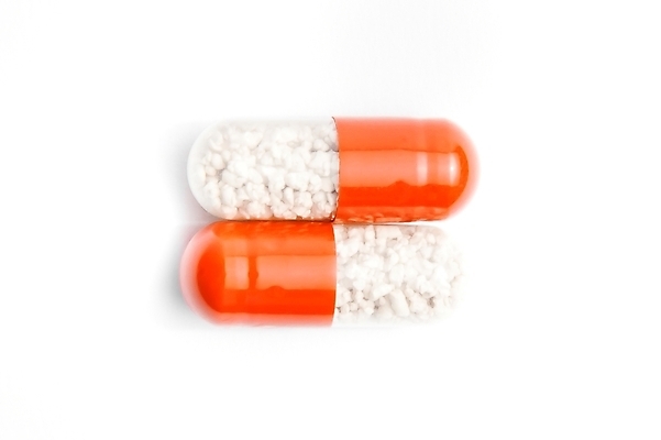 포토 JPG 해외이미지 라이프스타일 산업 과학 백그라운드 건강 병원 사람없음 치료 빨간색 알약 약 라벨 공백 고통 흰색 닫기 질병 컨테이너 플라스틱 약국 오브젝트 테라피 조제 돌봄 복용 진통제 항생제 해외202004 해외포토 감정 컬러 의학 모션 재질 프레임 생활 뷰티 만들기 파일형식 이미지허브