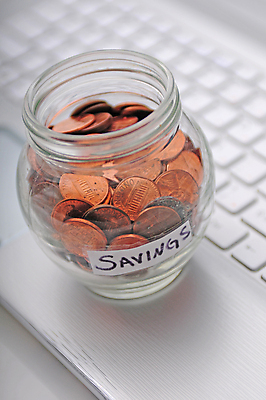 포토 JPG 해외이미지 돈 비즈니스 사람없음 컴퓨터 저축 키보드 작업 변화 재산 가난 은퇴 투자 수입 예산 자금 해외202004 해외포토 컨셉 금융 전자제품 파일형식 이미지허브