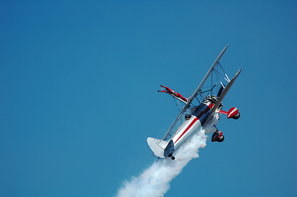 포토 JPG 해외이미지 포즈 하늘 비행기 사람없음 야외 강가 항공 프로펠러 캘리포니아 해외202004 해외포토 항공교통 대중교통 강 미국 파일형식 이미지허브