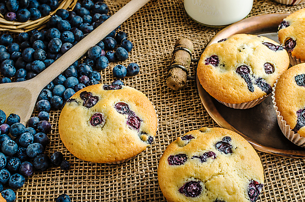 포토 JPG 해외이미지 종이 커피 음식 빵 백그라운드 탁자 호박 디저트 건강 요리 사람없음 컵 갈색 바구니 케이크 초콜릿 식사 빵집 우유 흰색 시골 대접 신선 닫기 달콤 맛 아침식사 정상 잼 설탕 컵케이크 굽기 유기농 블루베리 머핀 고립 바이오 페스츄리 핸드메이드 해외202004 해외포토 식기 웰빙 음료 컬러 가구 컨셉 채소 과일 모션 유제품 상점 소스_음식 구이 파일형식 이미지허브