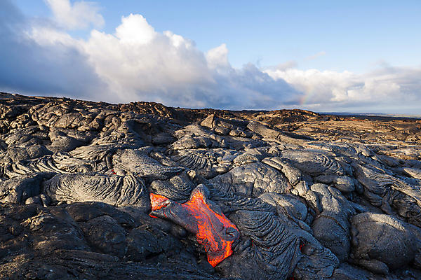 포토 JPG 해외이미지 모양 공원 지구 섬 밭 모션 자연 표면 설계 풍경 사람없음 야외 빨간색 검은색 어둠 흐름 에너지 뜨거움 액체 황무지 위험 큼 폭발 질감 화산 하와이 캔버스 태평양 용암 내추럴 고체 땅바닥 재앙 지열 지질학 하와이인 현무암 해외202004 해외포토 외국인 공공시설 교육 바다 컬러 컨셉 농업 산 바닥 미국 크기 생태계 화산암 파일형식 이미지허브