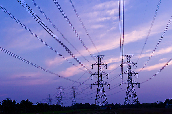 포토 JPG 해외이미지 식물 실루엣 산업 선 건축양식 하늘 산 프레임 사람없음 파란색 환경 탑 금속 힘 장비 발전기 에너지 역 저녁 위험 큼 전염 철사 볼트 봉 철탑 엔진 공학 세대 분배 전압 철강 현재 힘찬 공급 해외202004 해외포토 건축물 교육 건축 컬러 컨셉 교통시설 재질 촬영기법 발전소 공구 질병 야간 크기 감염 파일형식 이미지허브