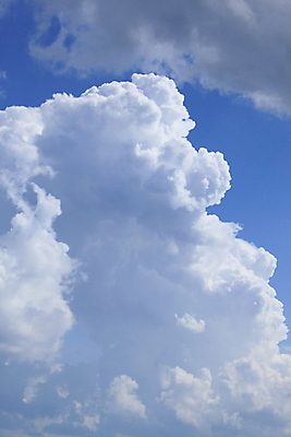 포토 JPG 해외이미지 구름 백그라운드 자연 하늘 날씨 풍경 사람없음 파란색 빛 햇빛 태양 흰색 해외202004 해외포토 자연요소 컬러 생태계 파일형식 이미지허브
