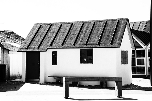 포토 JPG 해외이미지 구름 유럽 파도 바다 여행 창문 자연 하늘 낚시 휴가 주택 덴마크 어류 풍경 사람없음 물 여름 파란색 맑음 만 보트 모래언덕 어장 스칸디나비아 수평선 해외202004 해외포토 자연요소 계절 나라 컬러 배_교통 레저 날씨 북유럽 건물 수중동물 언덕 생태계 파일형식 이미지허브