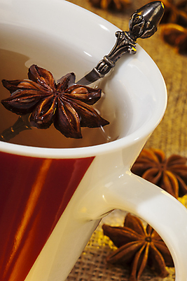 포토 JPG 해외이미지 음료 근접촬영 사람없음 컵 숟가락 머그컵 뜨거움 차 향신료 해외202004 해외포토 식기 뷰포인트 수저 향미료 파일형식 이미지허브