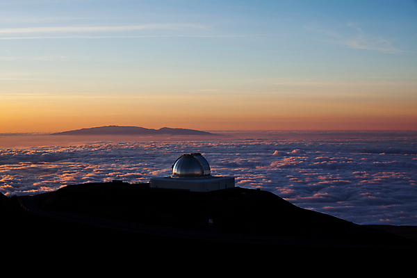 포토 JPG 해외이미지 구름 여행 휴가 산 사람 풍경 사람없음 빨간색 여행객 침묵 일몰 하이킹 추위 정상 화산 하와이 암초 해외202004 해외포토 자연요소 컬러 레저 노을 미국 소리 파일형식 이미지허브