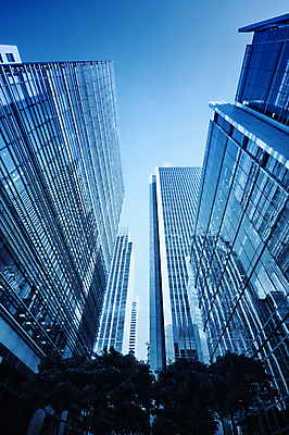 포토 JPG 해외이미지 비즈니스 건축양식 유리 미래 영국 잉글랜드 사람없음 건물 금융 파란색 관광지 도시풍경 고층빌딩 도시 도심 런던 각도 스카이라인 랜드마크 해외202004 해외포토 건축물 건축 유럽 컬러 여행 컨셉 재질 풍경 빌딩 경제 파일형식 이미지허브