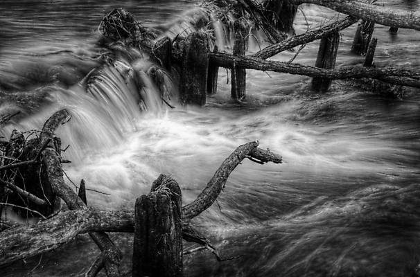 포토 JPG 해외이미지 백그라운드 이동 모션 자연 흑백 풍경 사람없음 야외 초록색 물 여름 강 평화 환경 검은색 봄 폭포 젖음 흐름 가을 바위 흰색 신선 개울 황무지 떨어짐 매끈함 숲 내추럴 해외202004 해외포토 자연요소 계절 컬러 컨셉 촬영기법 돌_바위 감각 생태계 파일형식 이미지허브