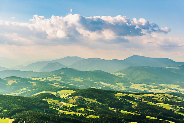 포토 JPG 해외이미지 나무 구름 유럽 여행 백그라운드 자연 하늘 휴가 휴식 산 따뜻함 파노라마 풍경 사람없음 야외 초록색 여름 파란색 태양 황혼 안개 시골 점 오스트리아 정상 알프스 암초 절정 해외202004 해외포토 자연요소 식물 계절 나라 컬러 컨셉 날씨 촬영기법 일몰 생태계 파일형식 이미지허브