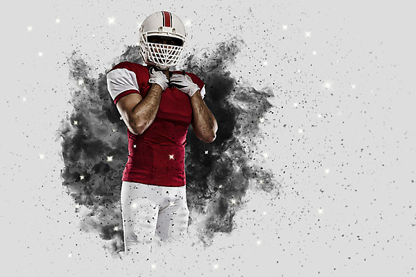 포토 JPG 해외이미지 남자 스포츠 유니폼 공 한명 사람 빨간색 운동복 미식축구 축구 미국 헬멧 럭비공 미식축구선수 해외202004 해외포토 1 옷 컬러 북아메리카 운동선수 구기 보호장비 럭비용품 파일형식 이미지허브