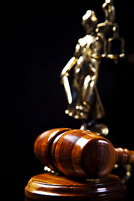 포토 JPG 해외이미지 검은배경 실내 사람없음 아웃포커스 오브젝트 법 의사봉 해외202004 해외포토 백그라운드 촬영기법 내부 검은색 파일형식 이미지허브