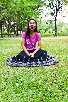 포토 JPG 해외이미지 나무 여자 여행 태국 휴가 휴식 손바닥 그림자 한명 앉기 풍경 물 여름 파란색 태양 여행객 평화 스파 꿈 잠 뜨거움 탈출 휴양지 장면 해먹 안다만 이국적 터키석 파라다이스 해외202004 해외포토 자연요소 식물 1 손 계절 아시아 바다 컬러 컨셉 모션 사람 장소 침대 보석 파일형식 이미지허브