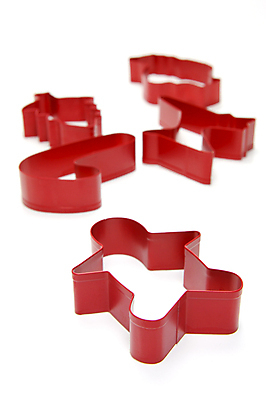 포토 JPG 해외이미지 사람없음 빨간색 쿠키 주방 흰색 자르기 굽기 윤곽 고립 커터 핸드메이드 해외202004 해외포토 컬러 모션 디저트 구이 파일형식 이미지허브