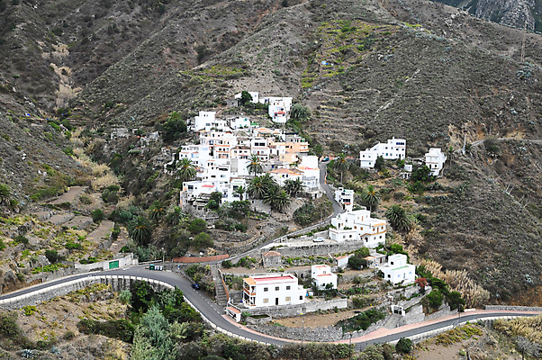 포토 JPG 해외이미지 전통 유럽 섬 여행 건축양식 자연 산 주택 노르웨이 풍경 사람없음 마을 도시 사찰 스위스 그리스 알프스 타운 그리스인 옛날 메테오라 해외202004 해외포토 서양인 건축 나라 종교건축 건물 세계문화유산 생태계 파일형식 이미지허브