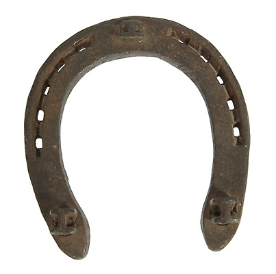 포토 JPG 해외이미지 신발 사람없음 농장 금속 목장 산책 못 서쪽 양발 옛날 철강 해외202004 해외포토 농업 재질 휴식 공구 방향 파일형식 이미지허브