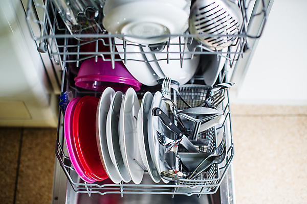 포토 JPG 해외이미지 접시 가사 주택 실내 사람없음 컵 바구니 숟가락 유리그릇 건조대 해외202004 해외포토 그릇 식기 유리 건조 수저 내부 건물 파일형식 이미지허브