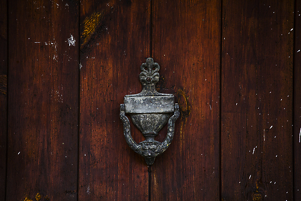 포토 JPG 해외이미지 유럽 건축양식 날씨 출입구 주택 덴마크 손잡이 미술 사람없음 야외 목재 장식 갈색 문 금속 골동품 반지 화려 철 부식 보안 대문 문고리 주둥이 구식 사생활 옛날 철강 해외202004 해외포토 나무 건축 나라 컬러 컨셉 재료 장신구 재질 문화예술 북유럽 안전 건물 파일형식 이미지허브