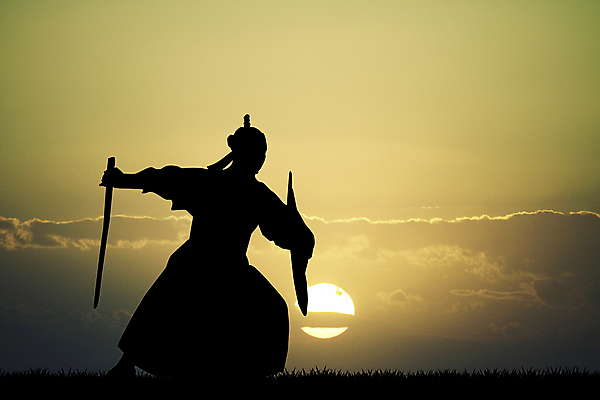 포토 JPG 해외이미지 전통 남자 실루엣 아시아 문화 무기 스포츠 포즈 백그라운드 일러스트 미술 동양인 사람없음 일본 검은색 어둠 일몰 무도 칼날 칼 기모노 싸움 전쟁 전사 닌자 사무라이 해외202004 해외포토 나라 컬러 모션 문화예술 촬영기법 사람 인종 노을 일본전통의상 파일형식 이미지허브