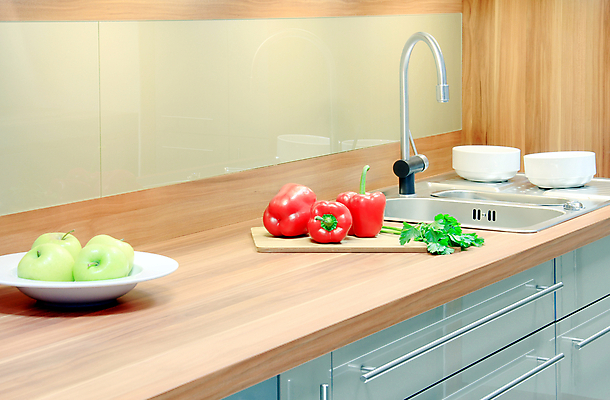 포토 JPG 해외이미지 디자인 선 가구 건축양식 탁자 새로움 바닥 아파트 주택 실내 파슬리 사람없음 내부 장식 초록색 빛 금속 주방 검은색 식사 기계 방 흰색 재산 오븐 계산대 캐비닛 싱크대 후추 진짜 철강 화강암 해외202004 해외포토 건축 컬러 생활용품 컨셉 채소 재질 건물 금융 가전제품 암석 사물함 향신료 개수대 파일형식 이미지허브