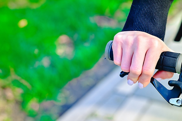 포토 JPG 해외이미지 커플 공원 도로 길 어린이 스포츠 바다 하늘 건강 사람 소년 사람없음 야외 물 여름 청춘 강 자전거 봄 산책 산책로 스쿠터 고독 승차 순환 조경 사이클링 바이킹 해외202004 해외포토 자연요소 계절 공공시설 남자 감정 컨셉 관계 교통시설 모션 휴식 바이크 오토바이 육상스포츠 파일형식 이미지허브