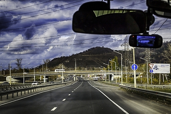 포토 JPG 해외이미지 구름 도로 여행 교통시설 자동차 자연 하늘 아침 산 항해 풍경 사람없음 초록색 여름 컬러풀 노란색 새벽 안개 가을 영혼 균열 숲 아스팔트 러시아 8월 직진 수평선 해외202004 해외포토 주간 자연요소 계절 유럽 길 육상교통 컬러 교통 배_교통 모션 날씨 날짜 시설 생태계 파일형식 이미지허브