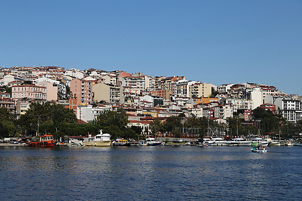 포토 JPG 해외이미지 바다 건축양식 주택 이스탄불 사람없음 건물 물 흰색 칠면조 해외202004 튀르키예 해외포토 자연요소 건축물 건축 아시아 컬러 조류 파일형식 이미지허브