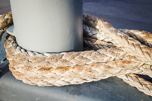 포토 JPG 해외이미지 선 밧줄 줄 바다 넥타이 항해 안전 사람없음 노란색 항구 힘 기둥 보트 코드 철 정박 함선 해군 고정 포트 옛날 잠금해제 힘찬 해외202004 해외포토 잡화 건축 컬러 컨셉 배_교통 교통시설 군대 파일형식 이미지허브