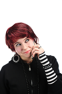 포토 JPG 해외이미지 백인 라이프스타일 응시 여자 딸 행복 감정 여유 얼굴 어린이 포즈 한명 10대 머리 유행 귀여움 검은색 피부 입술 만족 빨간머리 사춘기 스타일 해외202004 해외포토 서양인 1 헤어스타일 시선 컬러 컨셉 가족 청소년 사람 생활 신체부위 파일형식 이미지허브