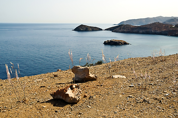 포토 JPG 해외이미지 나무 유럽 도로 길 선 바다 섬 여행 자연 휴가 산 3 사람없음 환경 맑음 하이킹 숲 지중해 그리스 남쪽 석호 내추럴 깊이 파라다이스 수평선 해외202004 해외포토 식물 나라 교통시설 레저 날씨 방향 생태계 파일형식 이미지허브