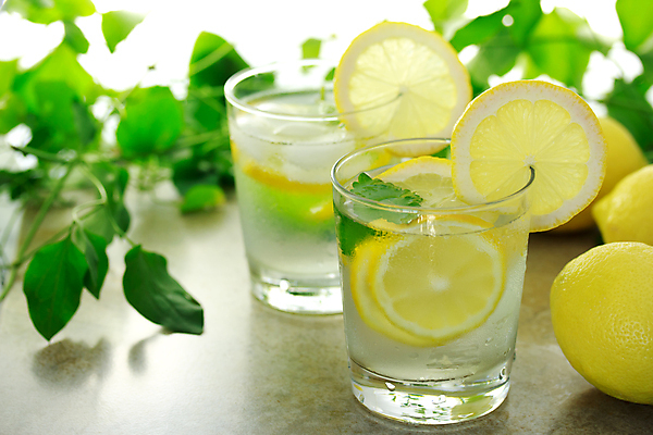 포토 JPG 해외이미지 식물 음료 음식 조각 잎 2 과일 자연 유리 탁자 귤 건강 사람없음 장식 초록색 물 여름 노란색 얼음 주스 추위 흰색 신선 칵테일 고명 투명 액체 맛 시원함 레몬 레모네이드 민트 오브젝트 상쾌 고립 무알코올 해외202004 해외포토 자연요소 계절 감정 컬러 가구 컨셉 재질 주류 허브 생태계 에이드 파일형식 이미지허브