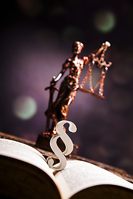 포토 JPG 해외이미지 백그라운드 저울 사람없음 망치 법 의사봉 법관 로스앤젤레스 해외202004 해외포토 미국 공구 법률가 파일형식 이미지허브