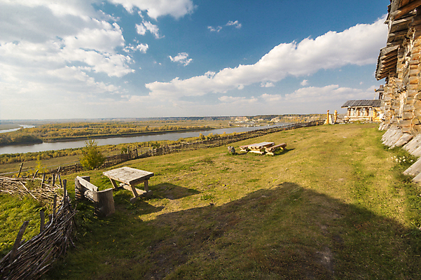 포토 JPG 해외이미지 전통 벽 건축양식 하늘 지붕 풍경 사람없음 울타리 탑 바위 성 역사 러시아 러시아인 시베리아 옛날 크렘린궁전 해외202004 해외포토 서양인 건축물 건축 유럽 담장 궁전 돌_바위 크렘린 파일형식 이미지허브