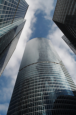 포토 JPG 해외이미지 구름 디자인 벽 백그라운드 비즈니스 건축양식 창문 유리 하늘 미래 새로움 직장 사람없음 건물 금융 경제 파란색 빛 사무실 반사 탑 고층빌딩 거울 성장 도시 재산 도심 큼 지역 깊이 철강 콘크리트 해외202004 해외포토 자연요소 건축물 건축 컬러 컨셉 회사 재질 빌딩 크기 파일형식 이미지허브