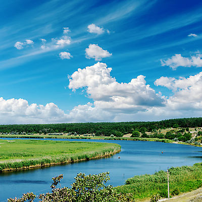 포토 JPG 해외이미지 구름 여행 백그라운드 자연 하늘 표면 갈대 풍경 사람없음 야외 초록색 물 여름 파란색 빛 강 햇빛 태양 반사 맑음 화목 꿈 흐름 흰색 시골 신선 개울 강가 언덕 장면 공상 내추럴 넘어짐 평야 수평선 해외202004 해외포토 자연요소 식물 계절 컬러 컨셉 모션 날씨 생태계 파일형식 이미지허브