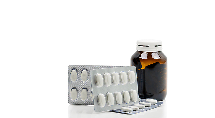 포토 JPG 해외이미지 과학 백그라운드 컨셉 포장 유리 뼈 건강 식이요법 사람없음 치료 컬러풀 알약 약 갈색 흰색 투명 질병 상품 컨테이너 약국 피부 오브젝트 골다공증 처방 팩 패키지 조제 보충 고립 돌봄 칼슘 항생제 카피스페이스 해외202004 해외포토 산업 컬러 의학 모션 재질 신체부위 화장품 공백 만들기 파일형식 이미지허브