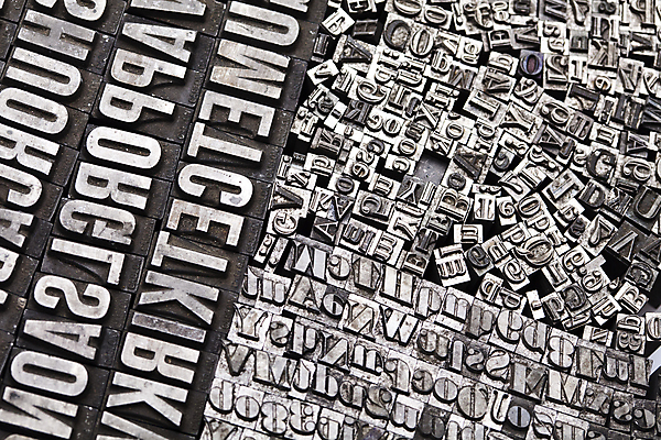 포토 JPG 해외이미지 전통 디자인 알파벳 텍스트 통신 안내 타이포그라피 사람없음 금속 사각형 기계 블록 정보 공구 메시지 플랫 클래식 인쇄 편지 철 읽기 오브젝트 복고 문학 언론 타자기 직사각형 타입 서명 소통 고립 옛날 해외202004 해외포토 도형 문자 영어 컨셉 모션 재질 골동품 도구 파일형식 이미지허브