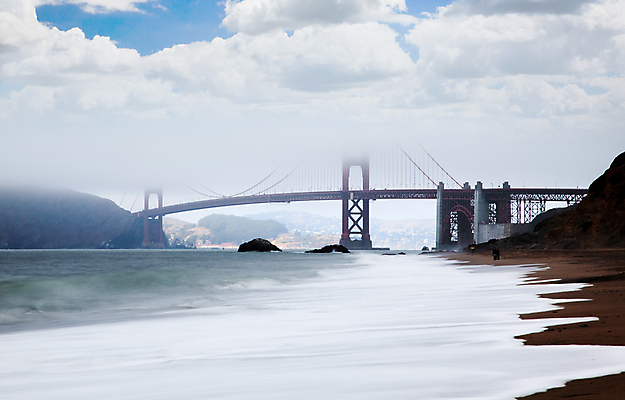 포토 JPG 해외이미지 공원 파도 사람없음 야외 물 안개 만 서핑 성 역사 황금 땅 대문 캘리포니아 뿌연 해외202004 해외포토 자연요소 건축물 공공시설 바다 날씨 문 미국 수상스포츠 파일형식 이미지허브