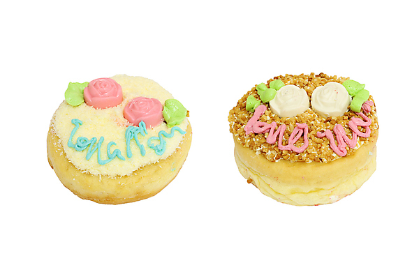 포토 JPG 해외이미지 접시 음식 조각 백그라운드 포크 과일 엄마 디저트 사람없음 장식 장미 갈색 파티 과자 케이크 식당 초콜릿 얼음 축제 희망 빵집 흰색 축하 생일 그룹 달콤 맛 설탕 굽기 수집 먹기 크림 시럽 충동구매 고립 무스 반투명 페스츄리 해로움 프로스팅 해외202004 해외포토 자연요소 식기 기념일 꽃 감정 빵 컬러 컨셉 가족 모션 이벤트 쇼핑 상점 구이 제빵 과소비 파일형식 이미지허브