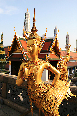 포토 JPG 해외이미지 전통 아시아 종교 문화 얼굴 조각 여행 불교 건축양식 태국 휴가 동양인 사람없음 장식 조각상 궁전 사찰 역사 황금 방콕 이국적 해외202004 해외포토 건축 나라 고건축 종교건축 인종 신체부위 조형물 파일형식 이미지허브